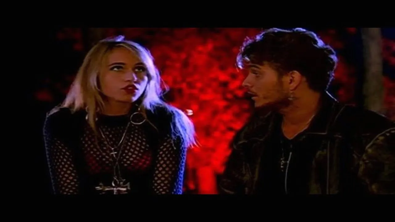 Crni bombarder backdrop