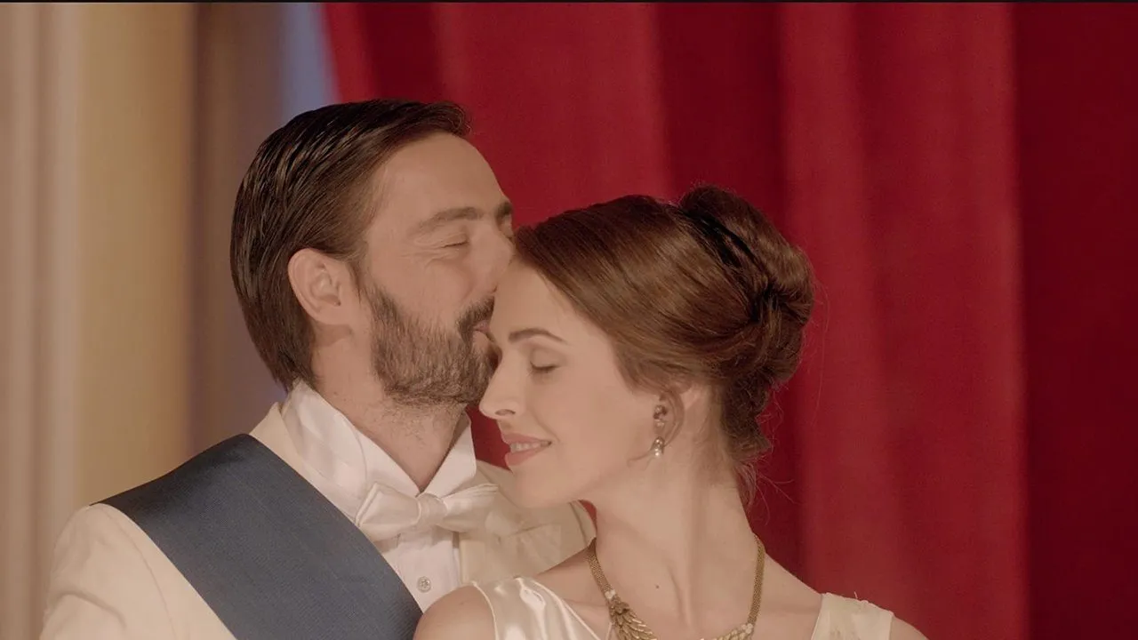 Zona Zamfirova 2: Vrati se, Zone backdrop